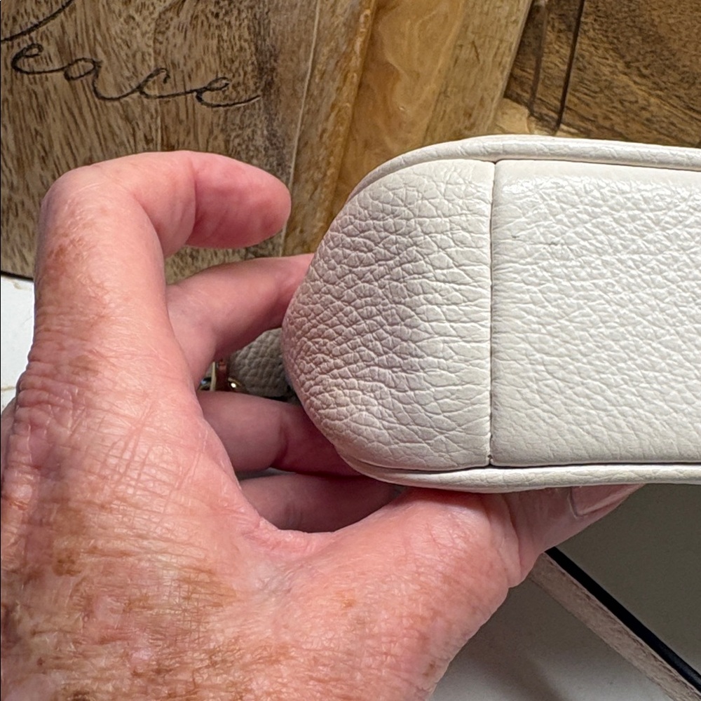 Coach Nolita shoulder/wristlet Chalk White - Picture 6 of 8